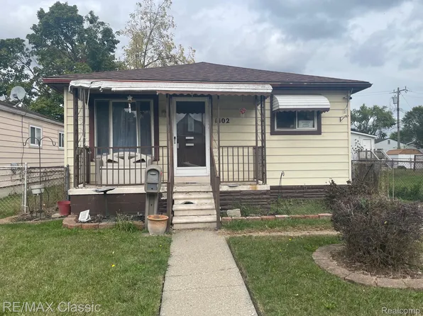 1402 Morris Ave, Lincoln Park, MI 48146