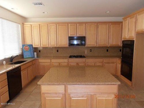 3rd image of 17547 W Saguaro Ln