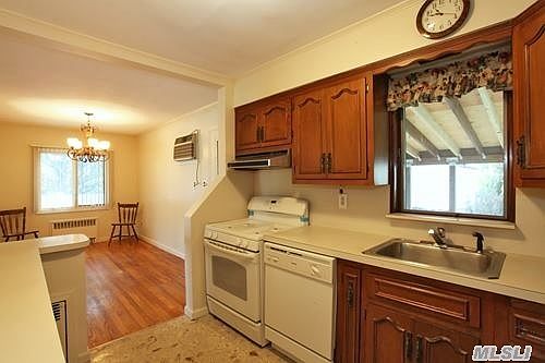 5th image of 229 Crest Ave