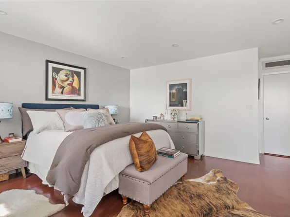 3 Hanover Square image 9 of 13