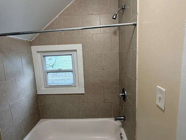 116 Sheffield Ave #3 — Photo 13