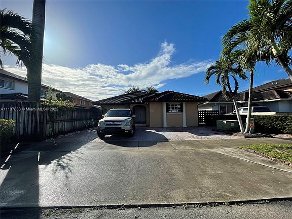 4th image of 15432 SW 32nd Ter #15432