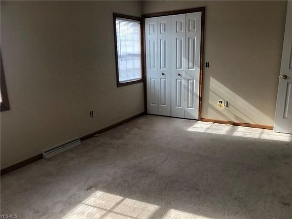 5th image of 1131 11th Dr NW