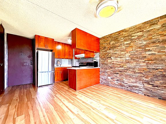 4th image of 2845 Waialae Ave APT 216