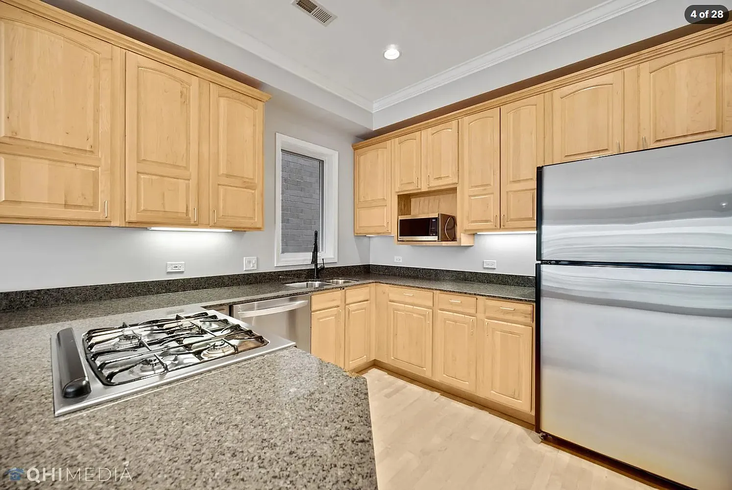2 bed, 1200 sqft, $3,800 — Photo 4