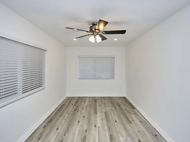 1603 Sargent Pl — Photo 17