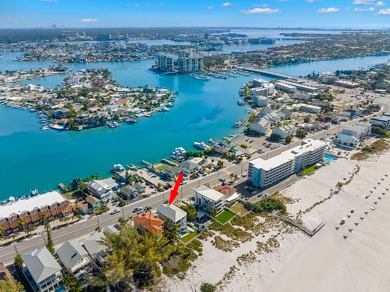 10042 Gulf Blvd — Photo 77
