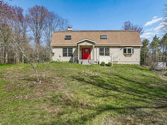 2nd image of 326 Lockes Hill Road