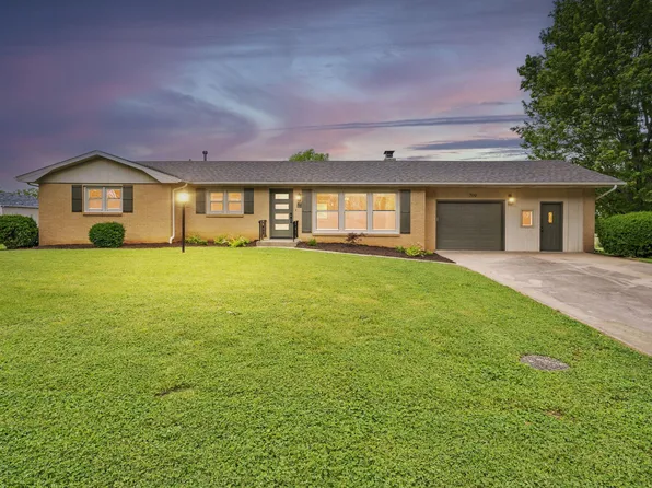 709 Highland Drive, Aurora, MO 65605