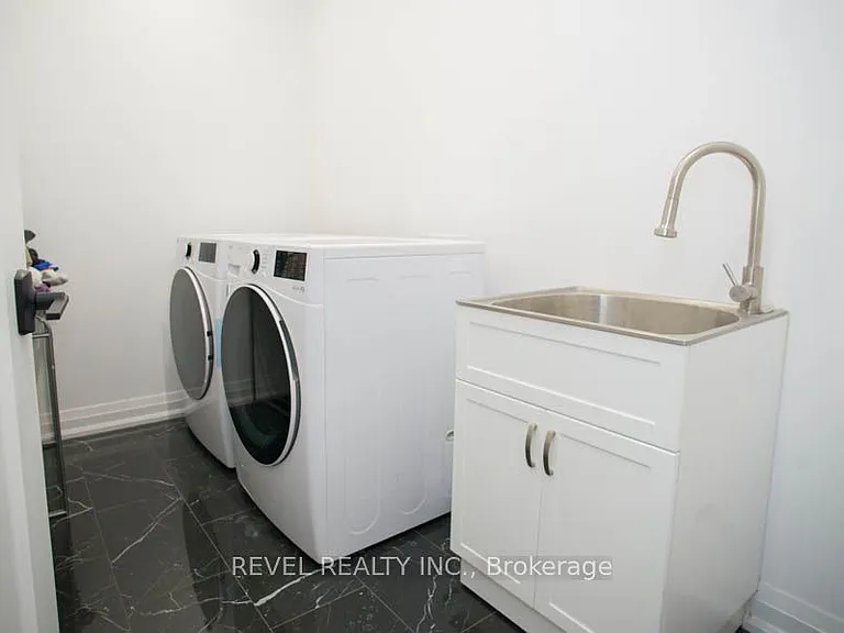 14 Bowen Pl — Photo 21