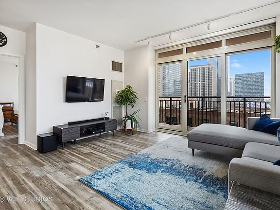 3rd image of 1111 S Wabash Ave APT 1211