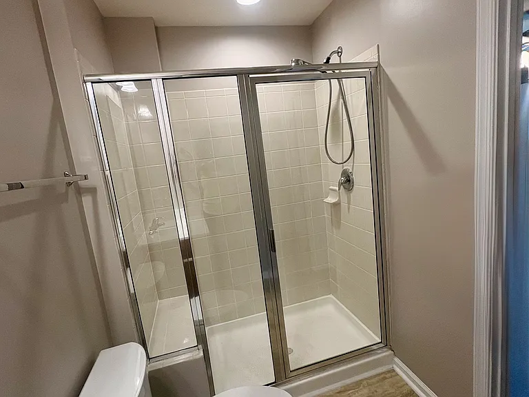 4413 Roundwood Ct — Photo 11