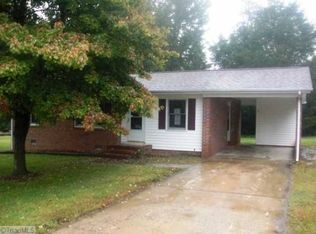 239 S Cook St, Liberty, NC 27298