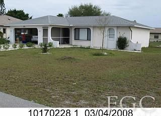 1st image of 1436 SE 15th St