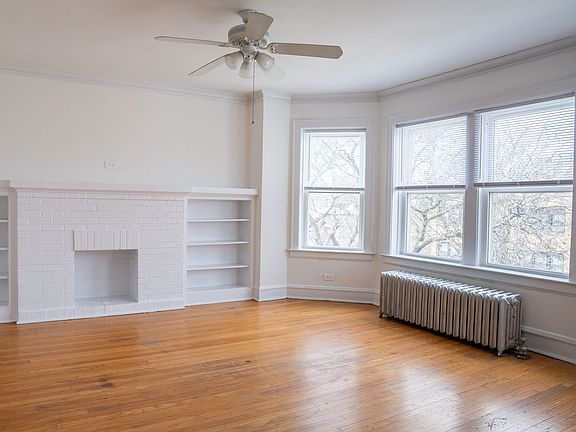 3rd image of 4327 N Francisco Ave Floor 3