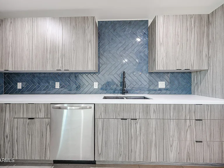 2651 N 71st Pl — Photo 17