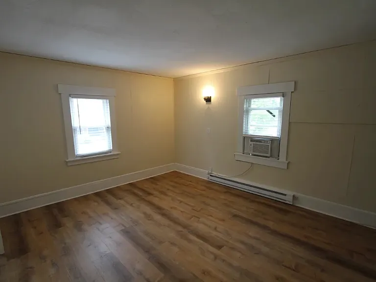 215 N College Ave — Photo 10