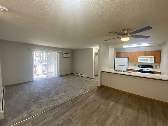 3rd image of 1120 5th St APT 5