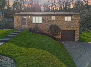 214 Springwood Dr, Verona, PA 15147