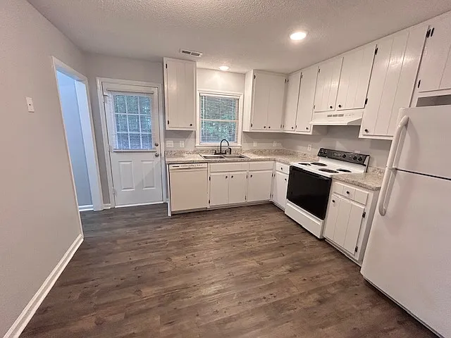 505 E Hanover Rd #505 — Photo 6