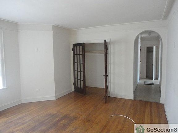 5th image of 7631 S East End Ave #2