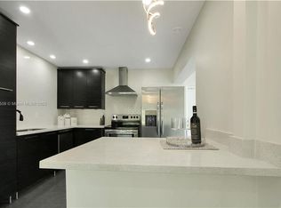 2422 Roosevelt St #0, Hollywood, FL 33020