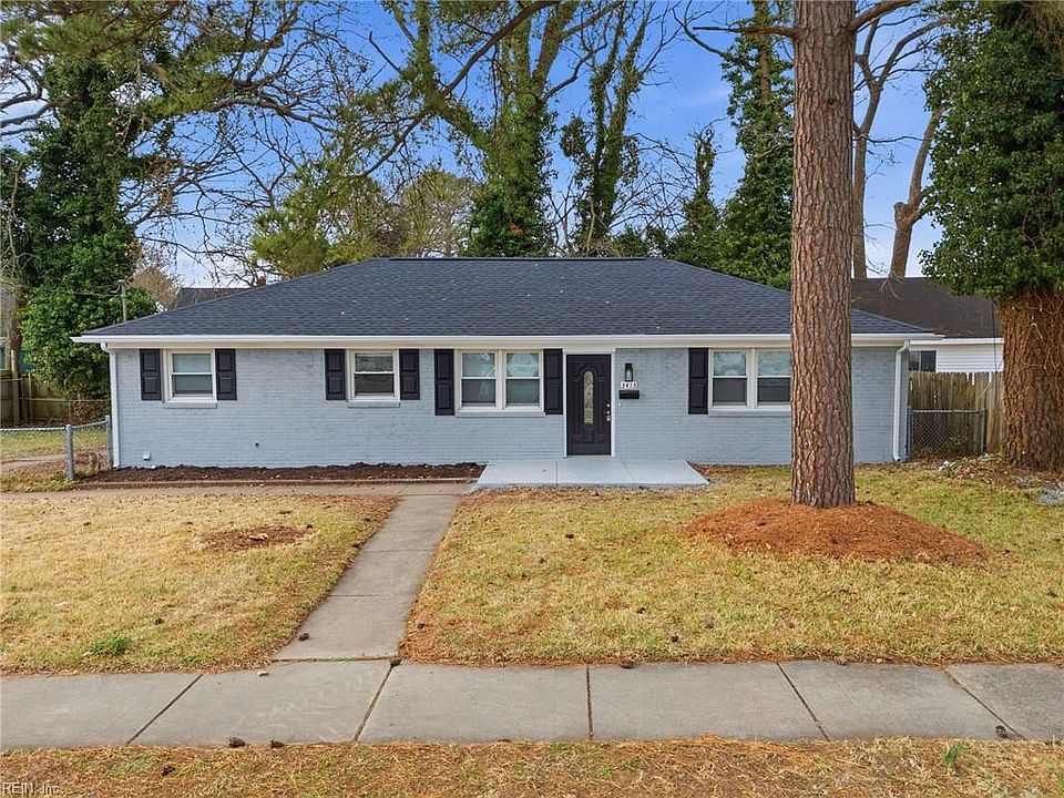 1st image of 3413 Bapaume Ave