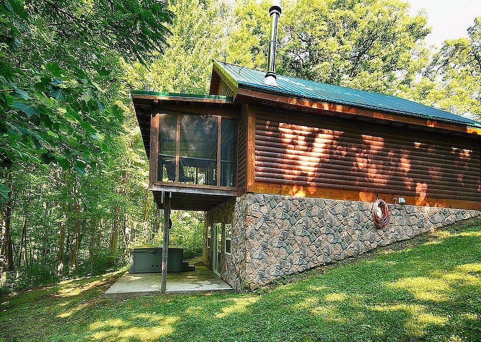 1st image of 15687 Rocky Fork Rd