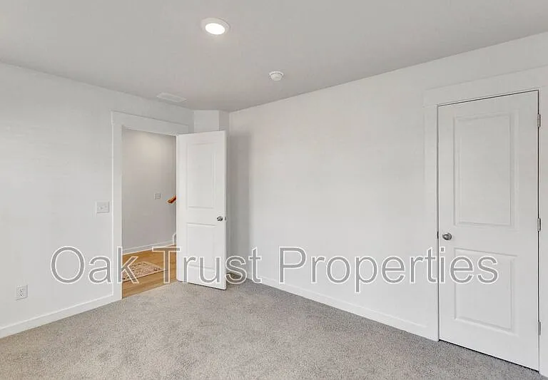 236 Somerset Acres Dr — Photo 6
