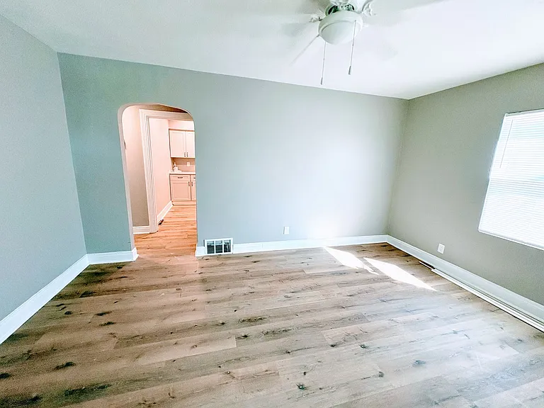 1423 Weyler Ave — Photo 3