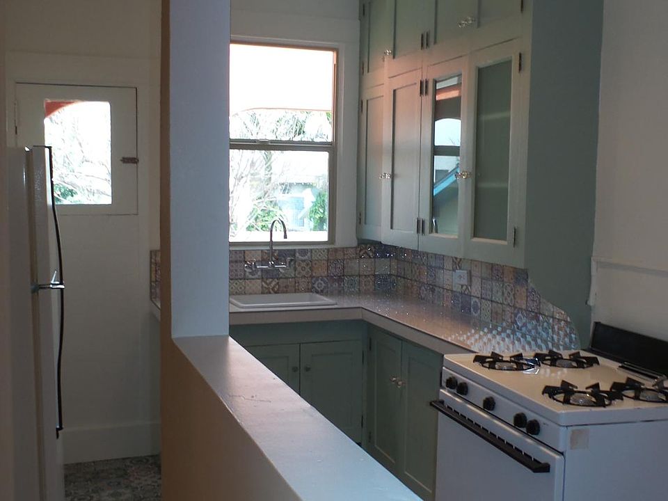 1st image of 1906 E Florida St #B