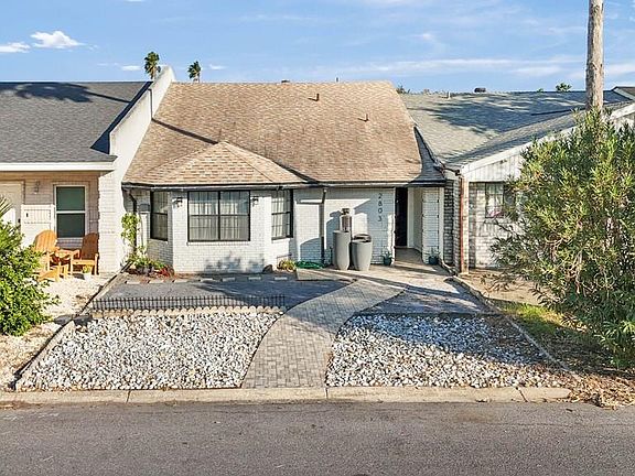 3rd image of 2803 Ashley Dr