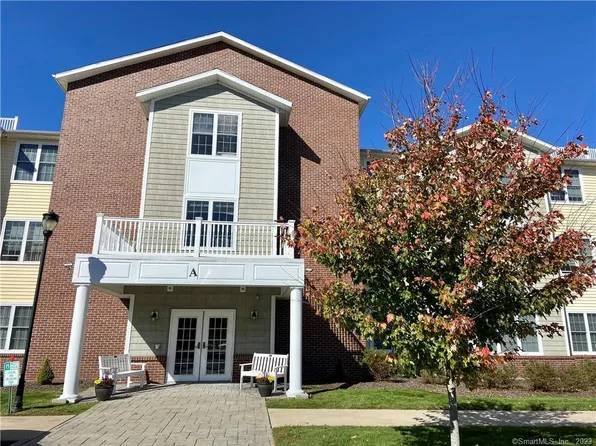 2590 Gold Star Highway #107, Groton, CT 06355