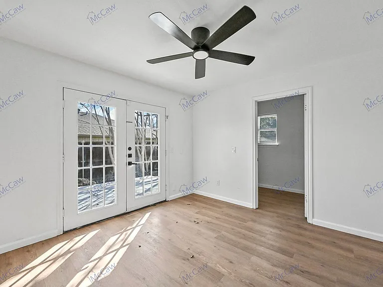 2832 Townbluff Dr — Photo 16