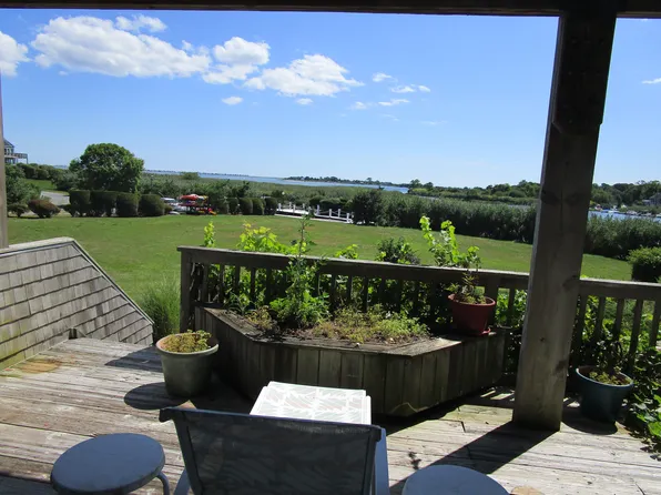 37 Pameeches Path, East Moriches, NY 11940