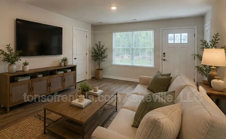 6 Chambers Garden Dr — Photo 3
