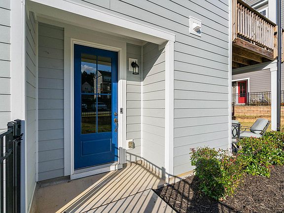 2nd image of 811 Amley Pl