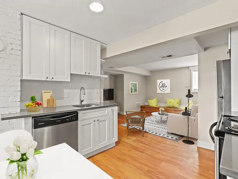 3004 Broadway St #1-3 — Photo 16