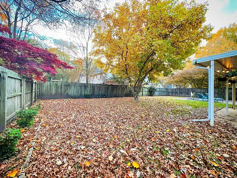 6867 Stornaway Dr — Photo 5