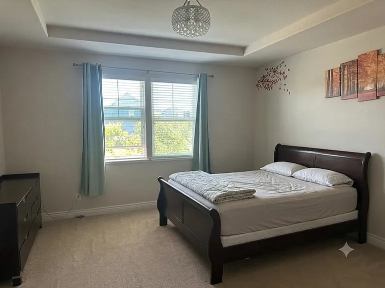 Master Bed with 2 big and seperate closets.