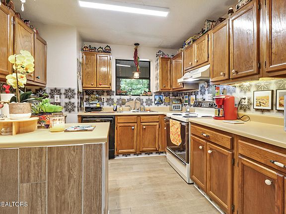 4th image of 33 Big Horn Loop APT 2