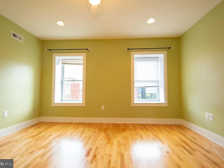 2147 Ellsworth St — Photo 14