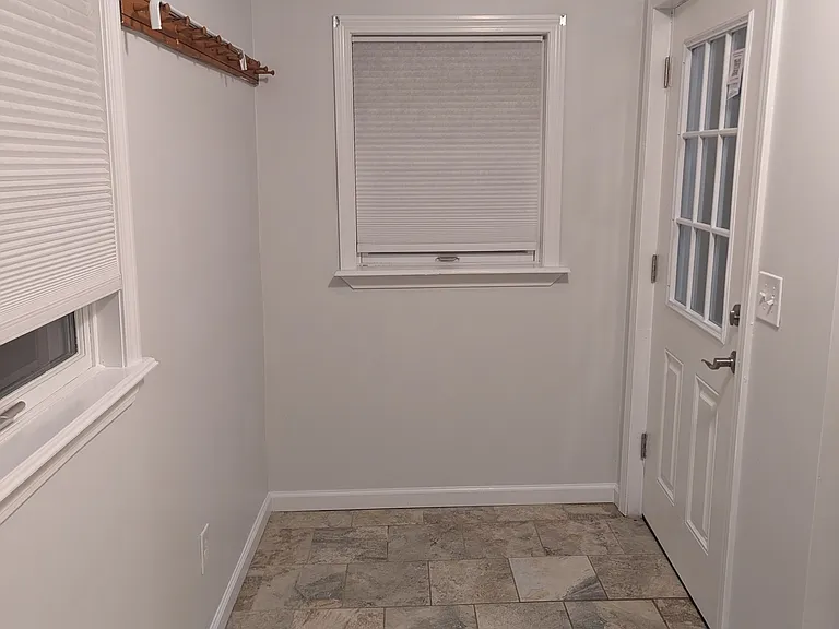 156 W Center St — Photo 2