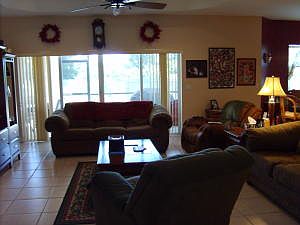 5th image of 128 SW Klee Cir