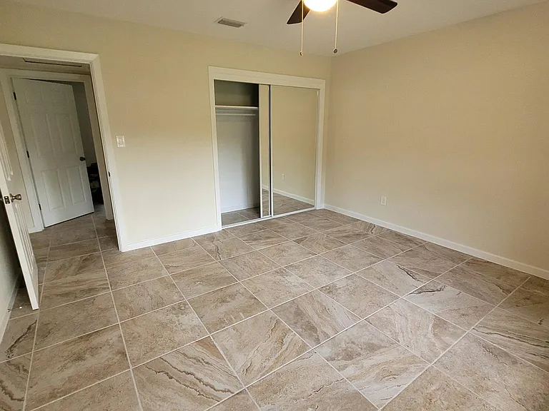 534 NW 32nd Ave — Photo 8