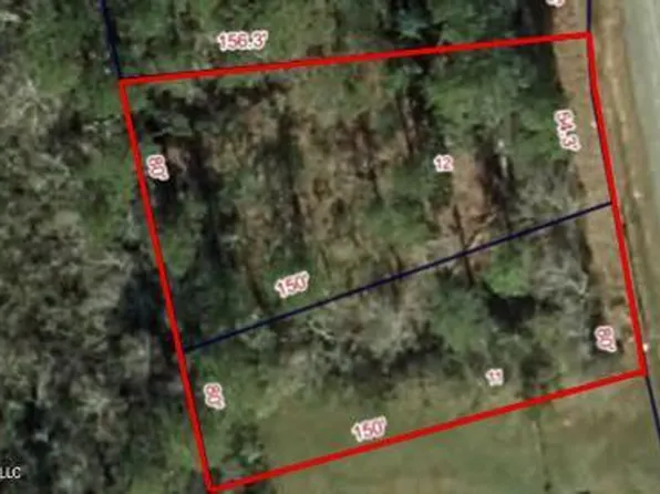 Akikai Dr, Diamondhead, MS 39525