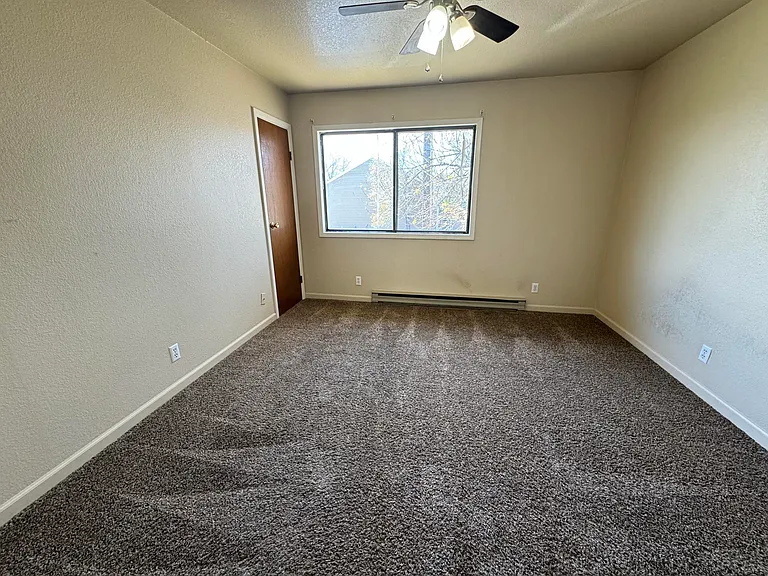 405 Roxy Ln #1 — Photo 9