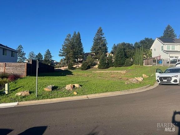 4th image of 2005 Bracken Court