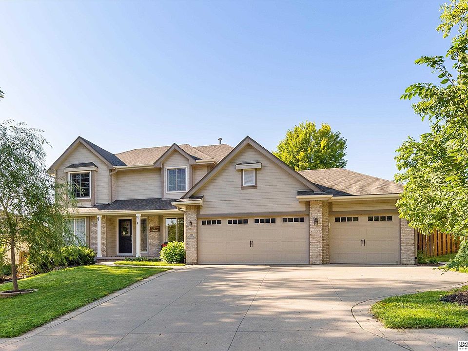 1st image of 309 Fox Creek Ln