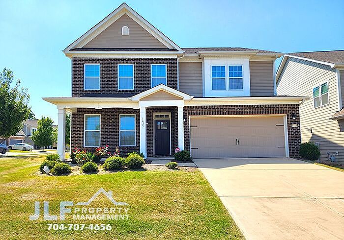 1st image of 1425 Skygrove Pl NW